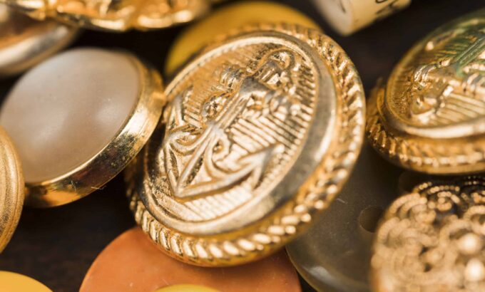 sewing-buttons